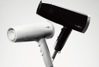 یک سشوار ساده با موهای مود ، حداکثر افزایش جریان هوا – ساعت لوازم خانگی